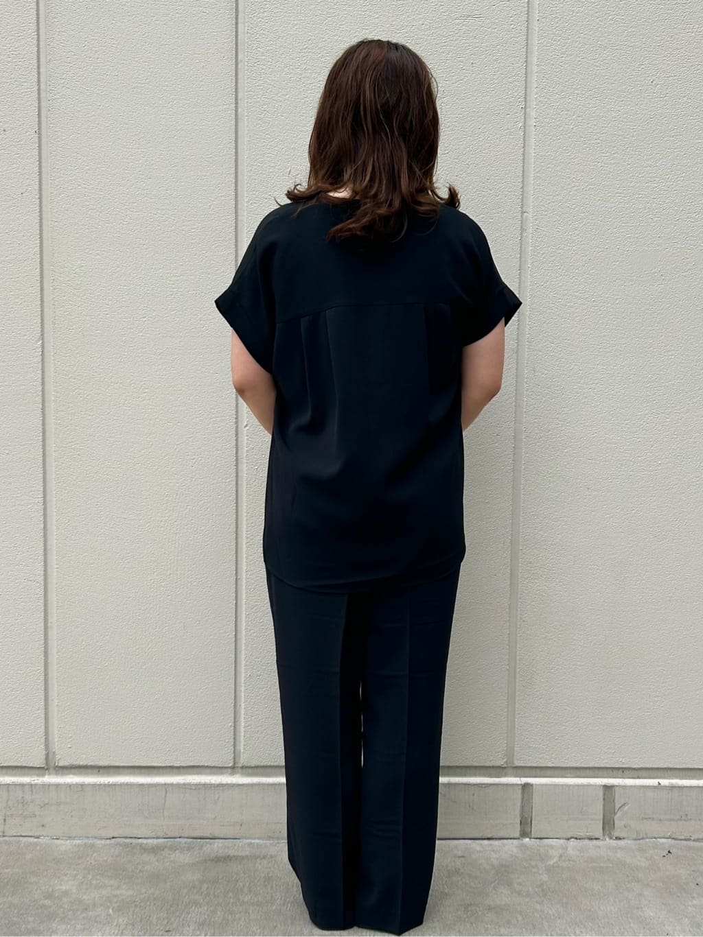 naomiさんの「OPAQUE.CLIP｜《7色展開／SS-LLサイズ》ストレッチスキッパーブラウス／セットアップ対応【洗濯機洗い可／防シワ】」を使ったコーディネート