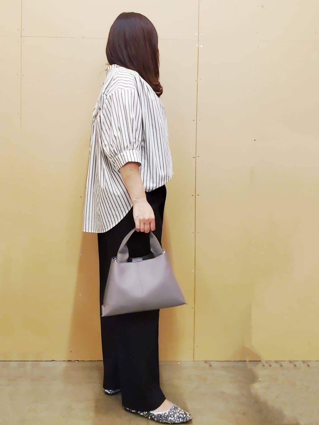 ひさえさんの「THE SHOP TK｜麻調ピンタックワイドパンツ【洗濯機OK】」を使ったコーディネート
