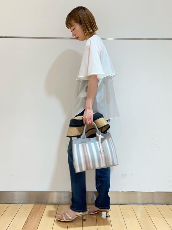 あやさんの「UNTITLED｜【Healthy DENIM&times;UNTITLED】別注 R Mrytle（リマートル）テーパードデニム」を使ったコーディネート