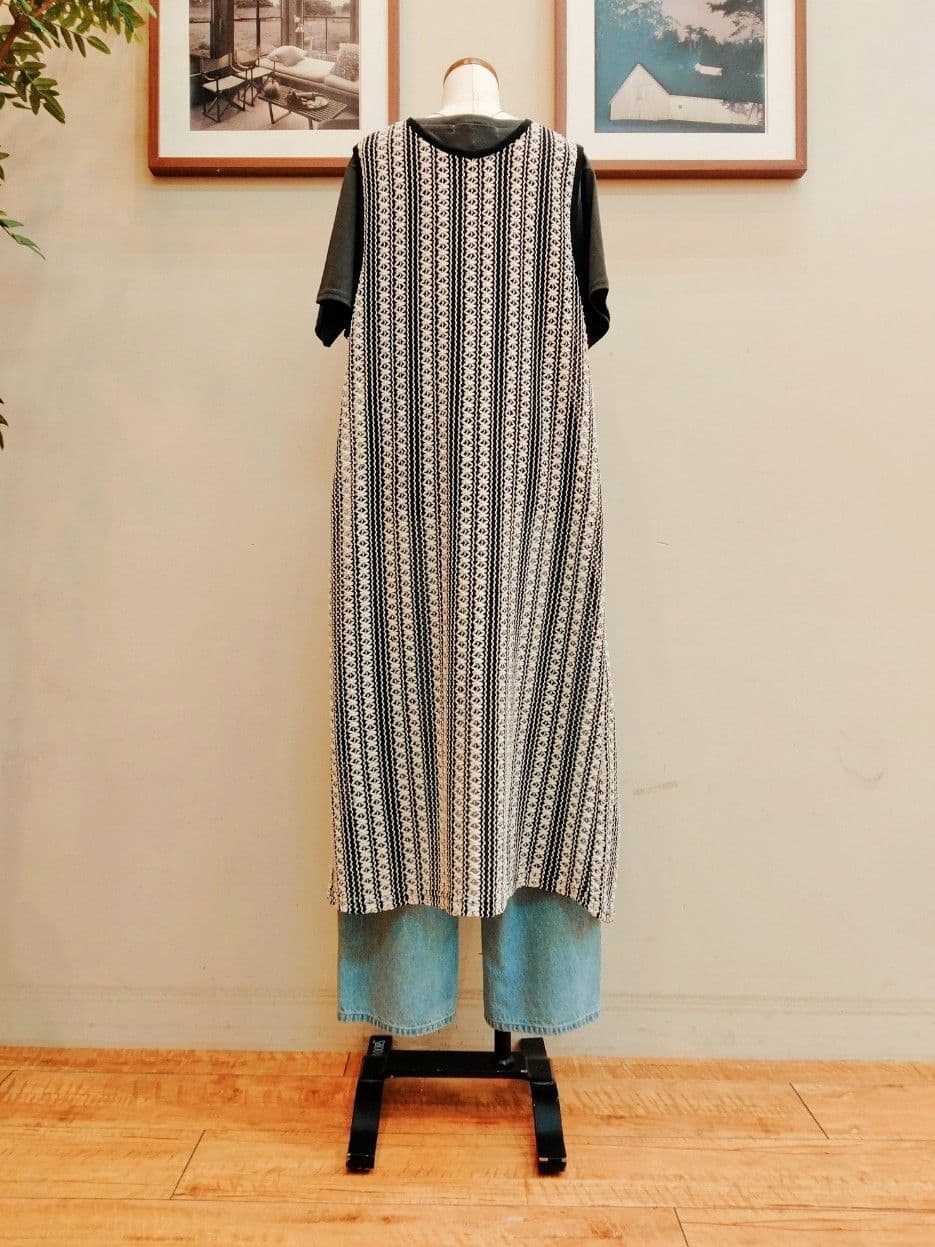 みうらさんの「SHOO･LA･RUE｜【S-LL】コーデの主役になる コード刺繍デザインＴシャツ」を使ったコーディネート