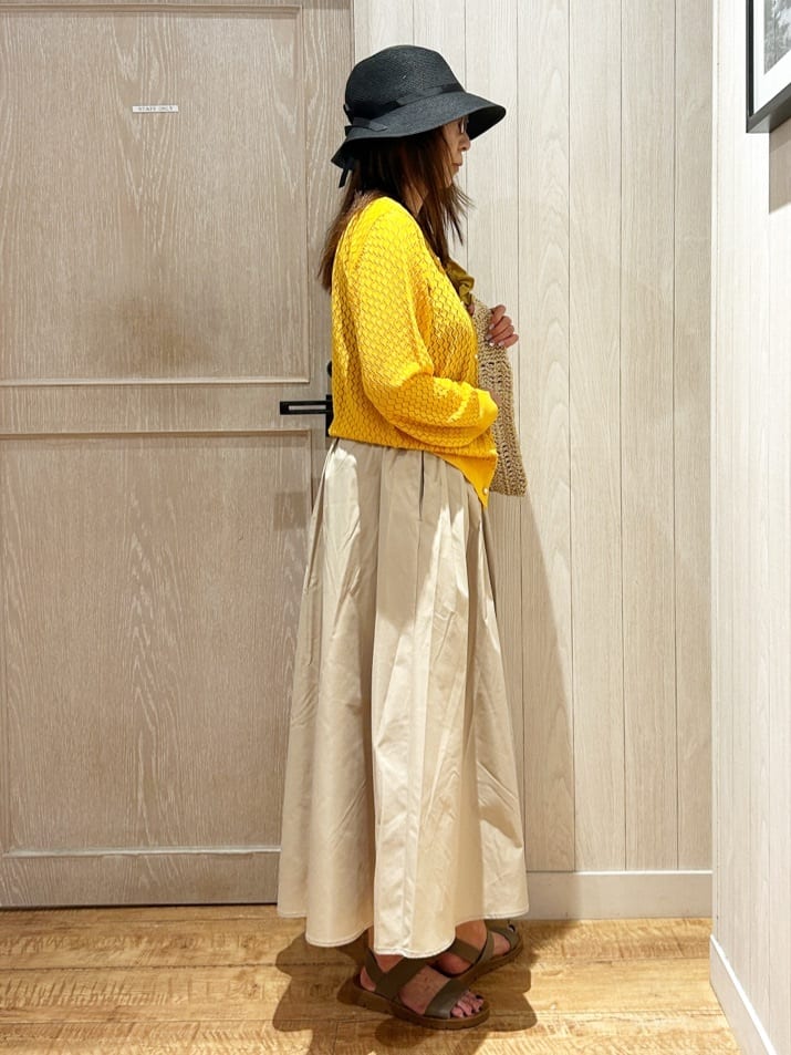 yukaさんの「SHOO･LA･RUE｜【S-LL】透かし編みが大人上品 マルチボタンニットカーディガン」を使ったコーディネート
