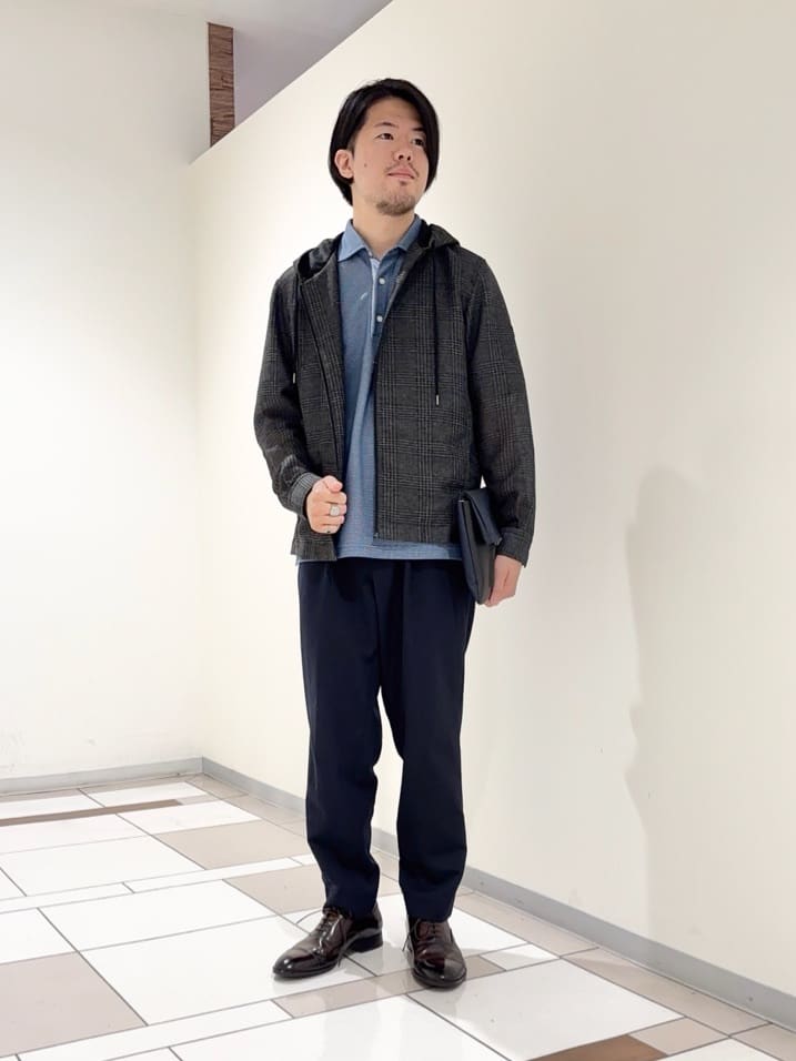 及川さんの「TAKEO KIKUCHI｜【抗菌防臭／9色5サイズ展開】ハニカムメランジ ポロシャツ」を使ったコーディネート