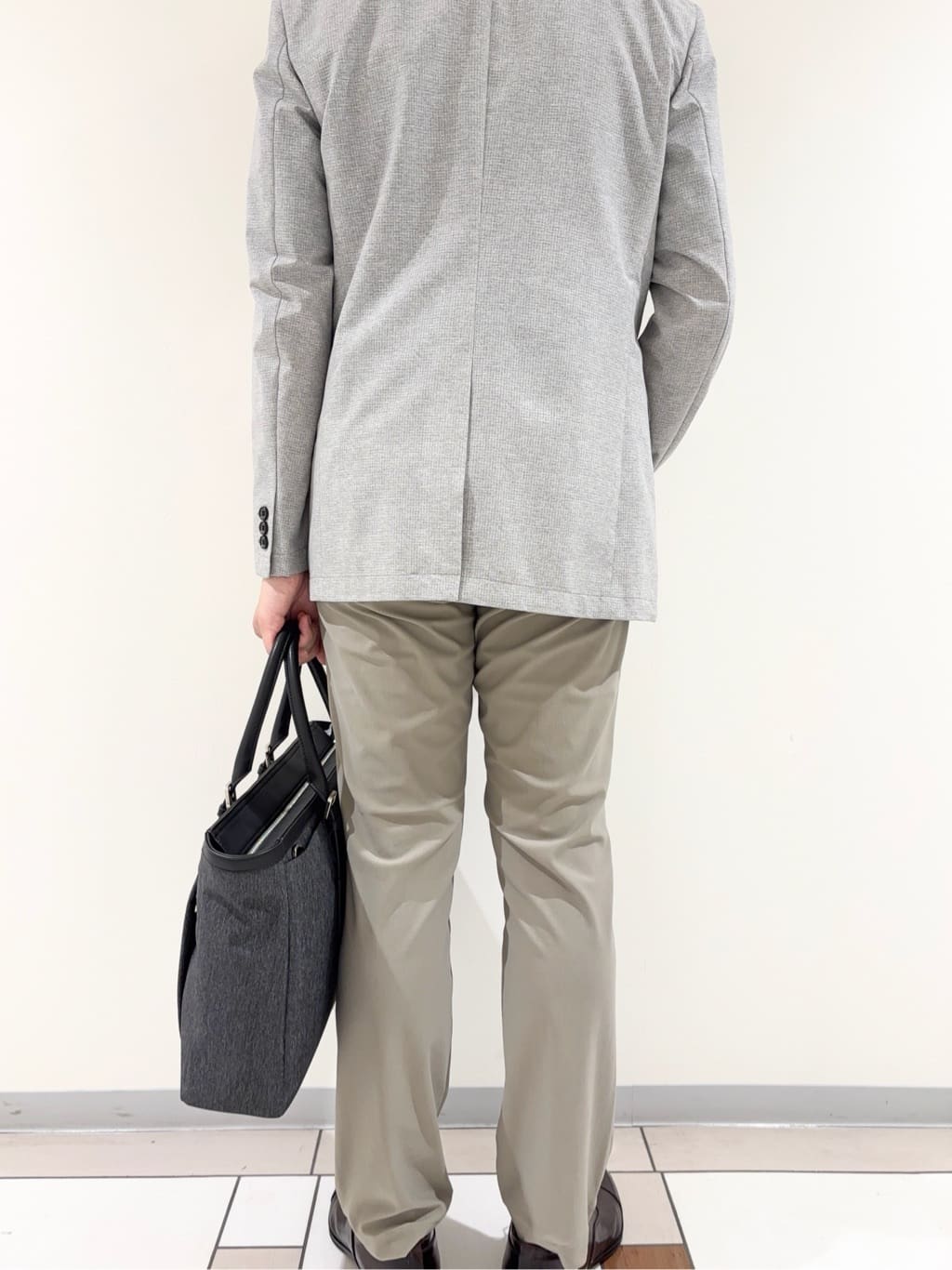 及川さんの「TAKEO KIKUCHI｜【抗菌防臭】COOL DOTS（R）ドビープリント ジャケット」を使ったコーディネート
