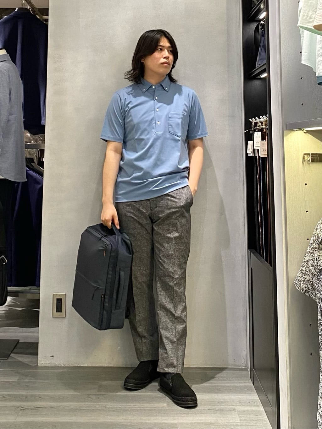 nishiさんの「TAKEO KIKUCHI｜【抗菌防臭】COOL DOTS（R）ドビープリント パンツ」を使ったコーディネート
