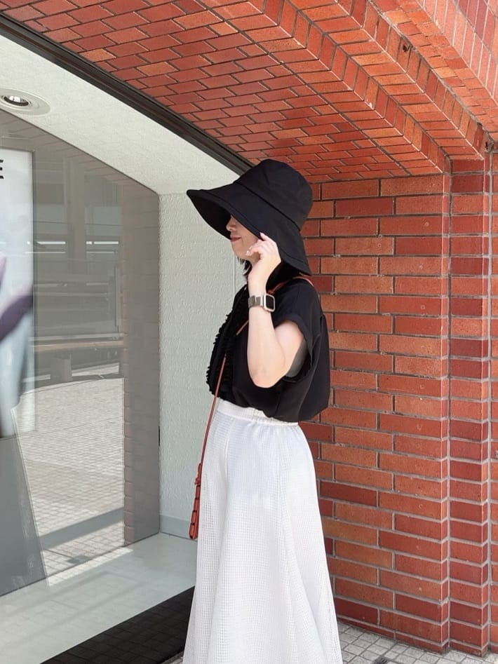 makiさんの「UNTITLED｜◆【手洗い可/トレンド】メッシュフレアスカート」を使ったコーディネート