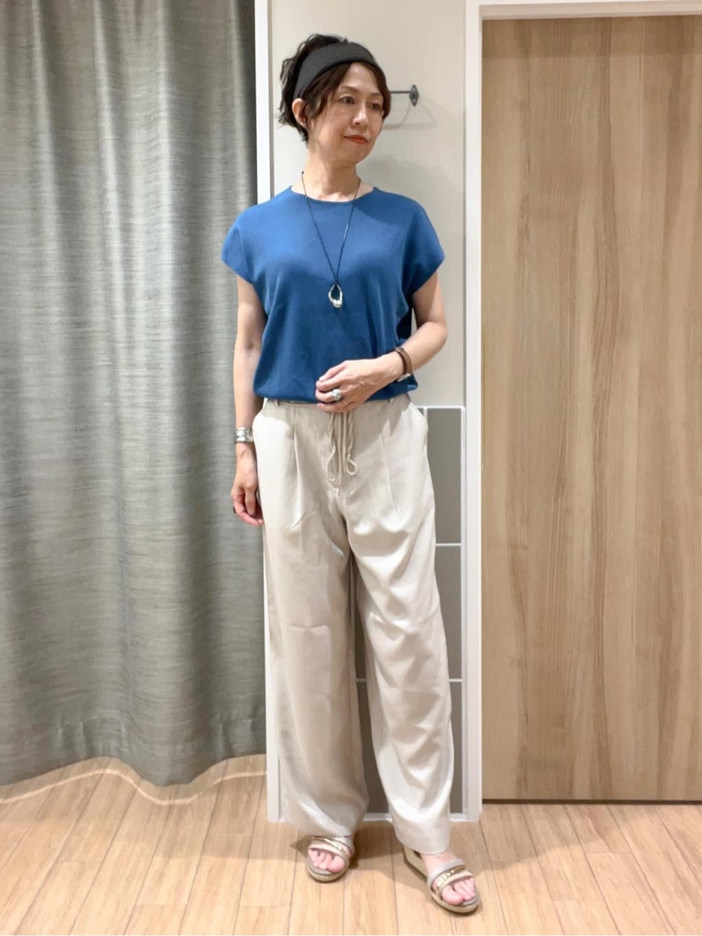 ヨッコさんの「grove｜軽やかに羽織れて、きちんと見え ハーフスリーブテーラードジャケット」を使ったコーディネート