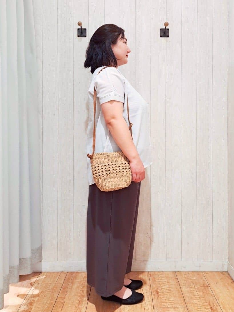 kotomiさんの「SHOO･LA･RUE｜【洗える/プチプラ】大人の抜け感をプラスする バンドカラーシャツ」を使ったコーディネート