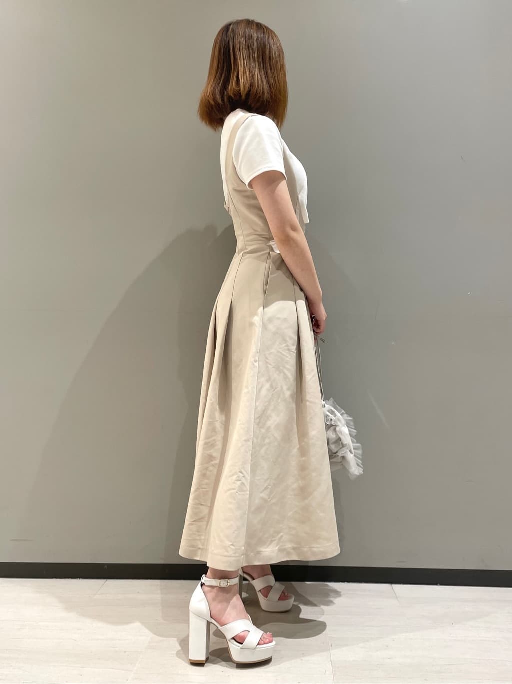 RISAさんの「ESPERANZA｜ネックベルトチャンキーヒールサンダル」を使ったコーディネート