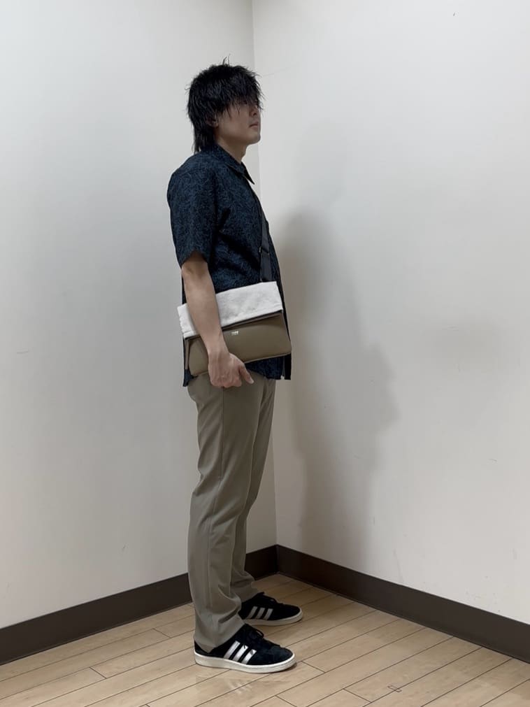 あきやまさんの「TAKEO KIKUCHI｜【2WAY】ショルダー クラッチバッグ」を使ったコーディネート