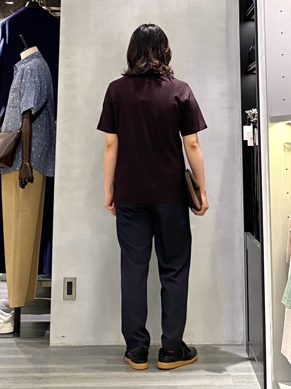 nishiさんの「TAKEO KIKUCHI｜【2WAY】ショルダー クラッチバッグ」を使ったコーディネート