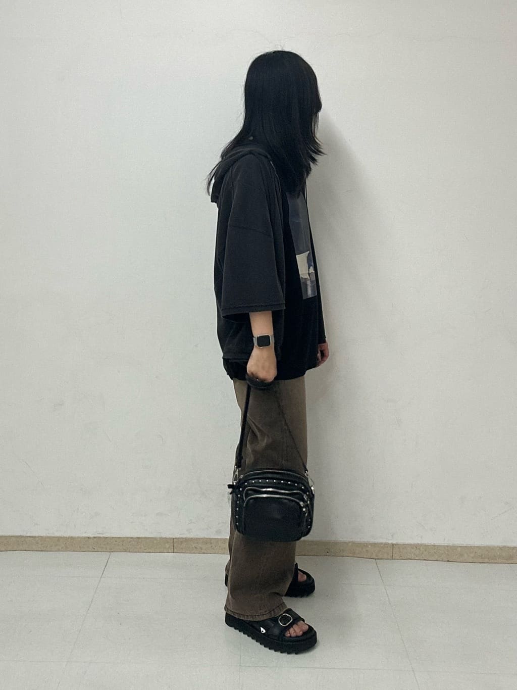 MANAさんの「tk.TAKEO KIKUCHI｜ウォーターグラフィックノースリーブ」を使ったコーディネート