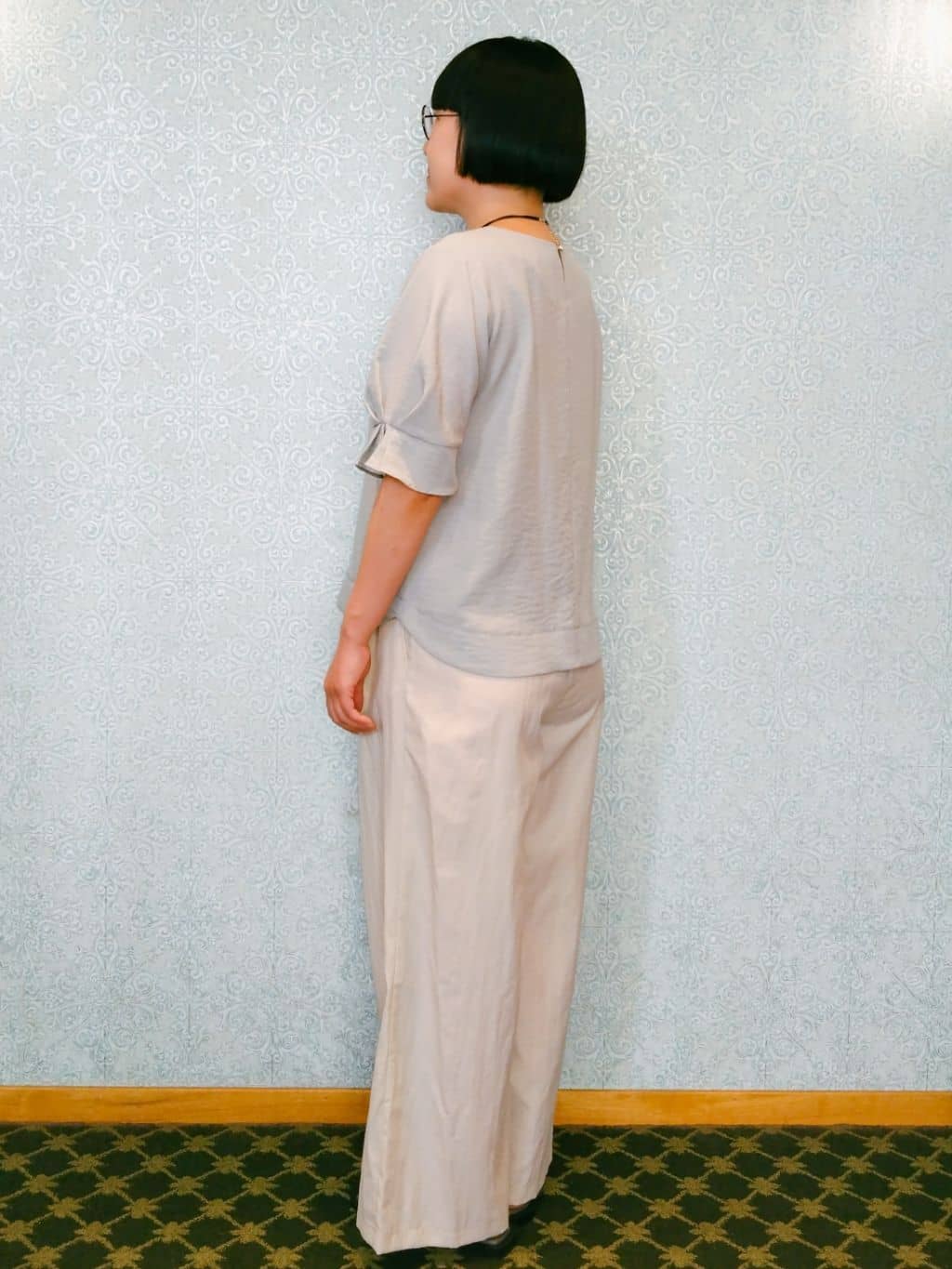 みいさんの「index｜《8色展開／XS-LLサイズ》タックパフスリーブブラウス【洗濯機洗い可／吸水速乾／防シワ／抗ピル】」を使ったコーディネート
