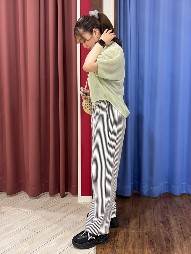CHiさんの「SHOO･LA･RUE｜」を使ったコーディネート