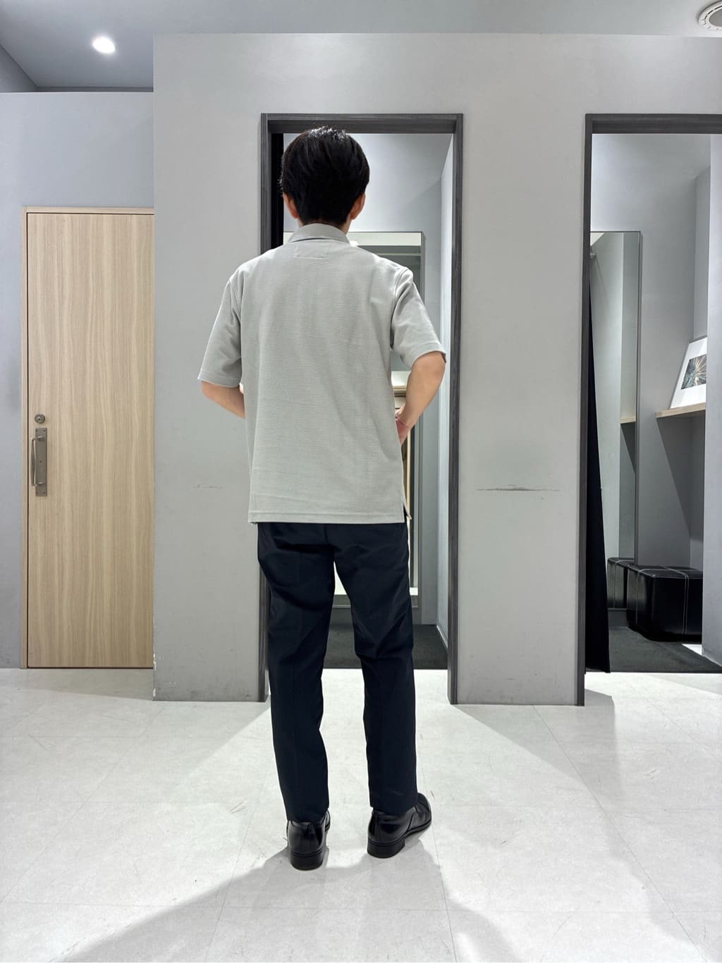 わいずみさんの「TAKEO KIKUCHI｜【抗菌防臭】COOL DOTS（R）ドビープリント ジャケット」を使ったコーディネート