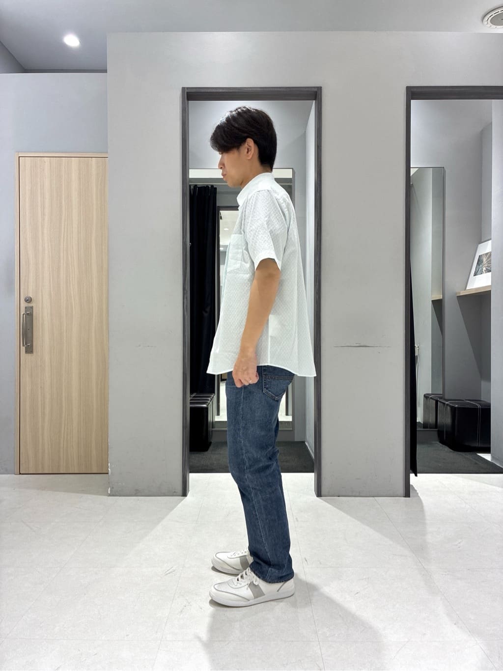 わいずみさんの「TAKEO KIKUCHI｜【抗菌防臭／5サイズ展開】ハイゲージポンチ Tシャツ」を使ったコーディネート