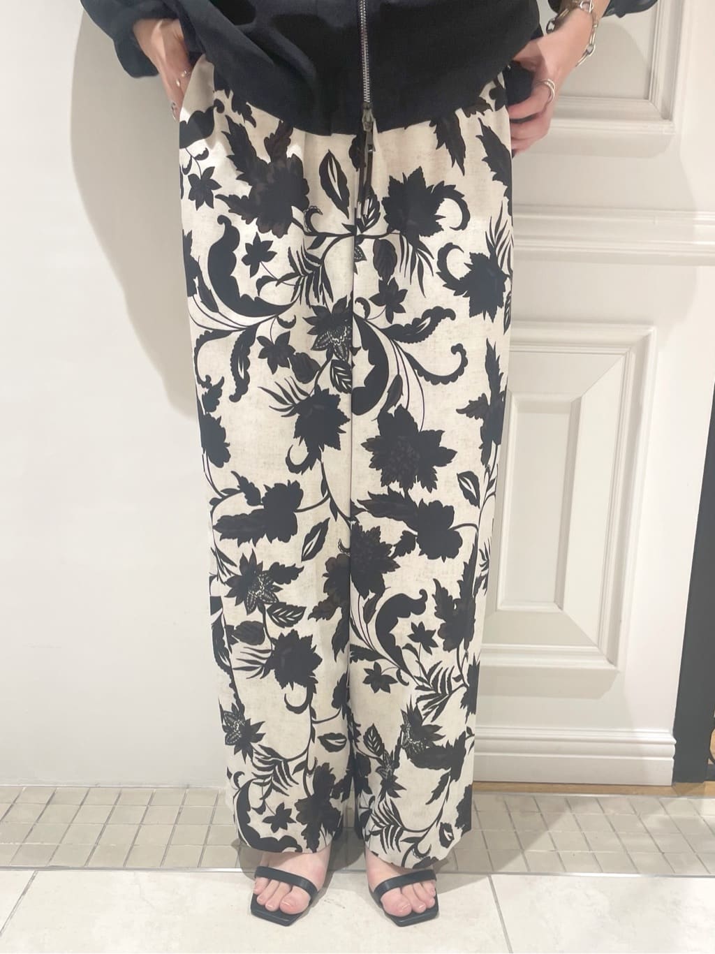 makiさんの「DRESSTERIOR｜」を使ったコーディネート