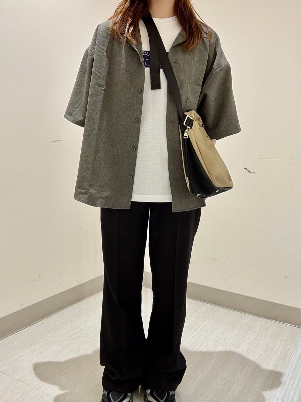 S.A.Oさんの「tk.TAKEO KIKUCHI｜フレアスラックス」を使ったコーディネート