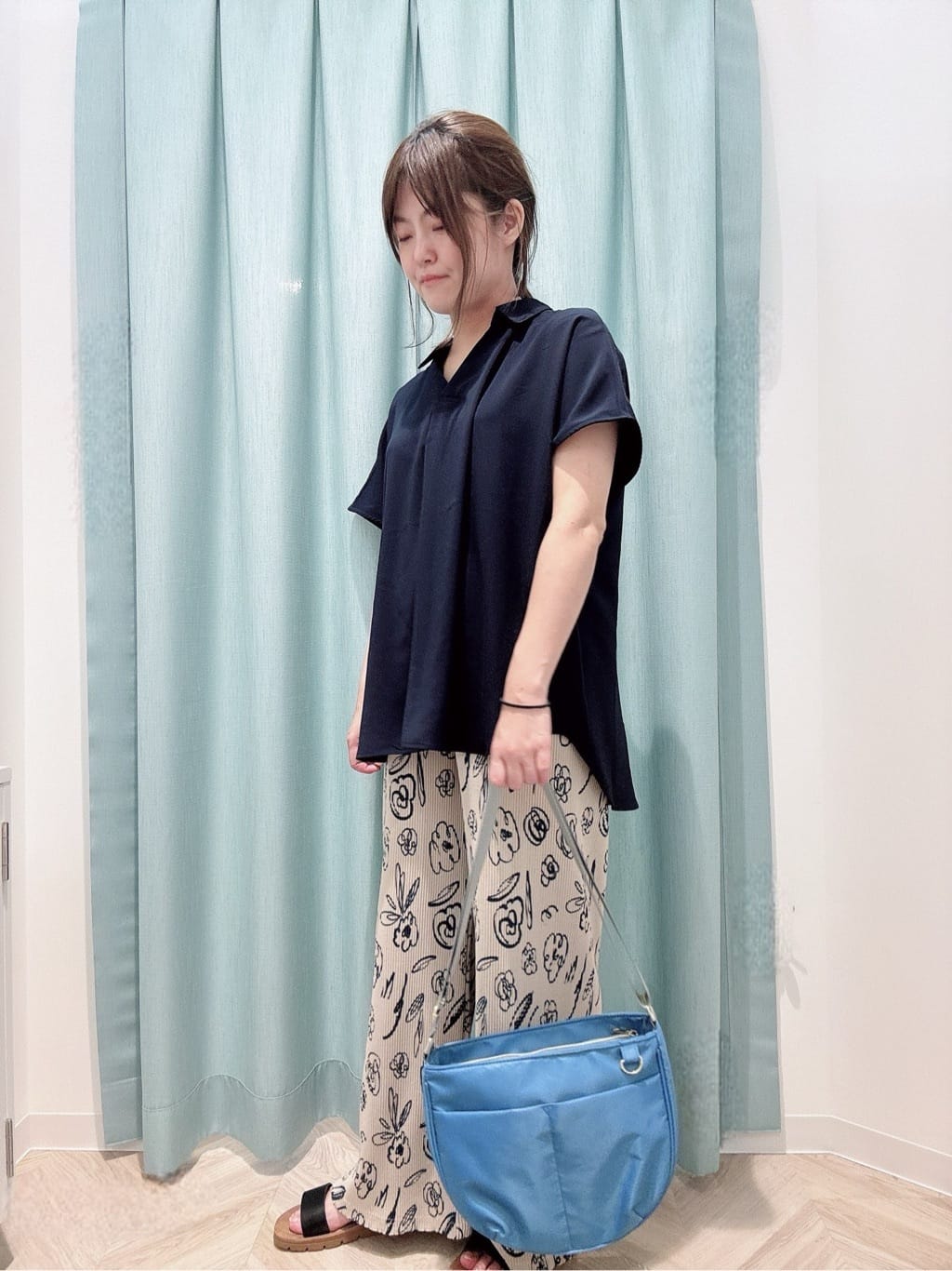 chn2さんの「SHOO･LA･RUE｜【洗える/S-LL/プチプラ】さらっとすっきりきれい見え スキッパーブラウス」を使ったコーディネート