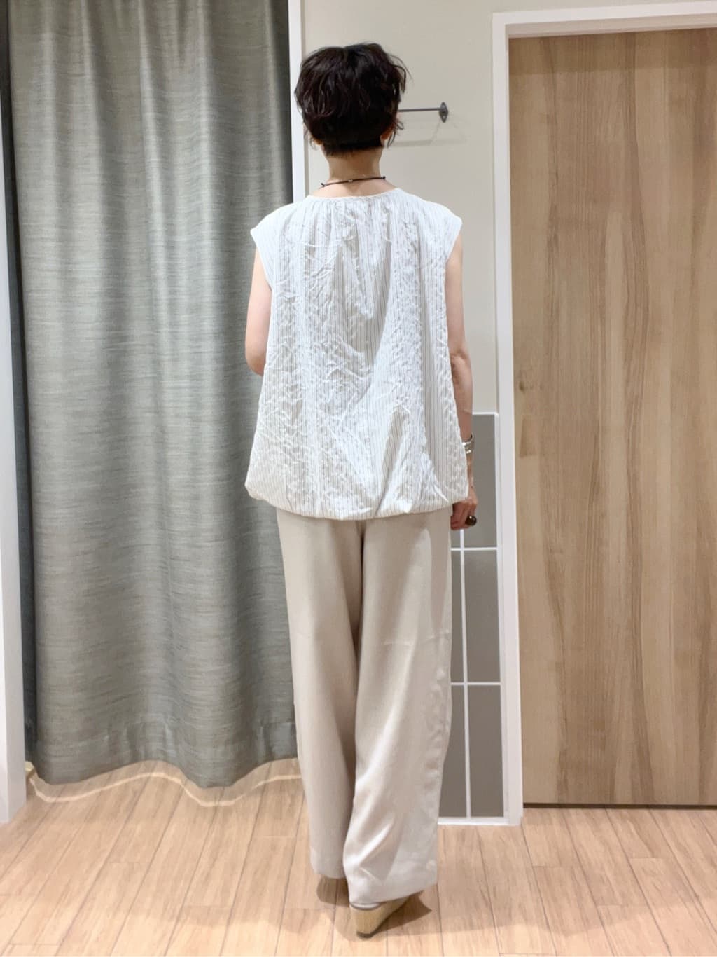 ヨッコさんの「grove｜ロープベルトで差がつく 洗練リラックスパンツ」を使ったコーディネート