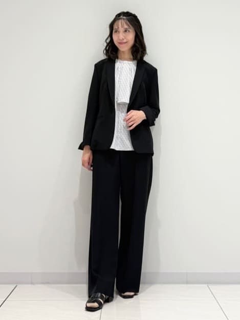 kayoさんの「INDIVI｜【定番スーツ／UVケア／洗える】ウール調テーラードジャケット」を使ったコーディネート