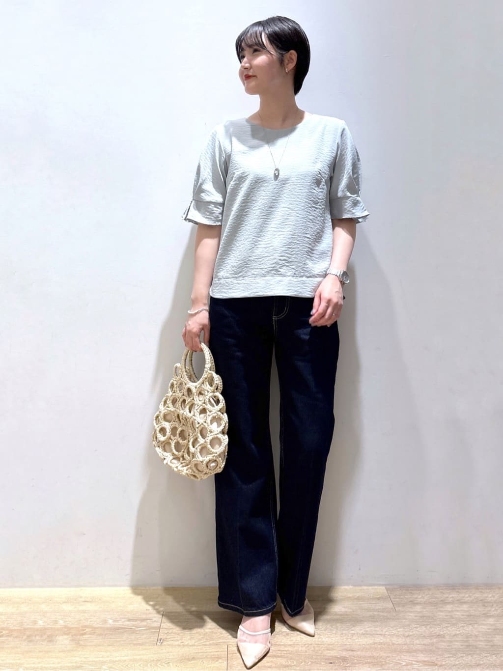 mizukiさんの「index｜《8色展開／XS-LLサイズ》タックパフスリーブブラウス【洗濯機洗い可／吸水速乾／防シワ／抗ピル】」を使ったコーディネート