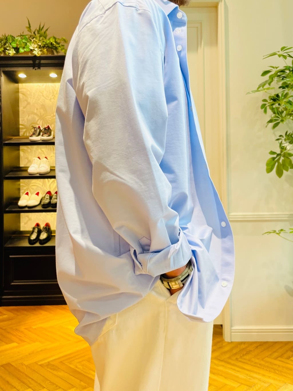 鶴田大士さんの「DRESSTERIOR｜◆46Gジャージー リラックスシャツ」を使ったコーディネート