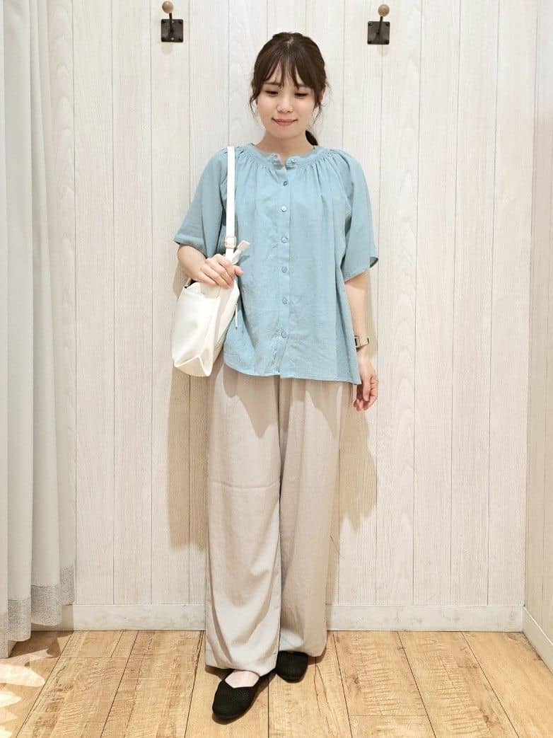 SAKIさんの「SHOO･LA･RUE｜【着丈選べる】触れる度ひんやり ゆるきれい イージーワイドパンツ」を使ったコーディネート