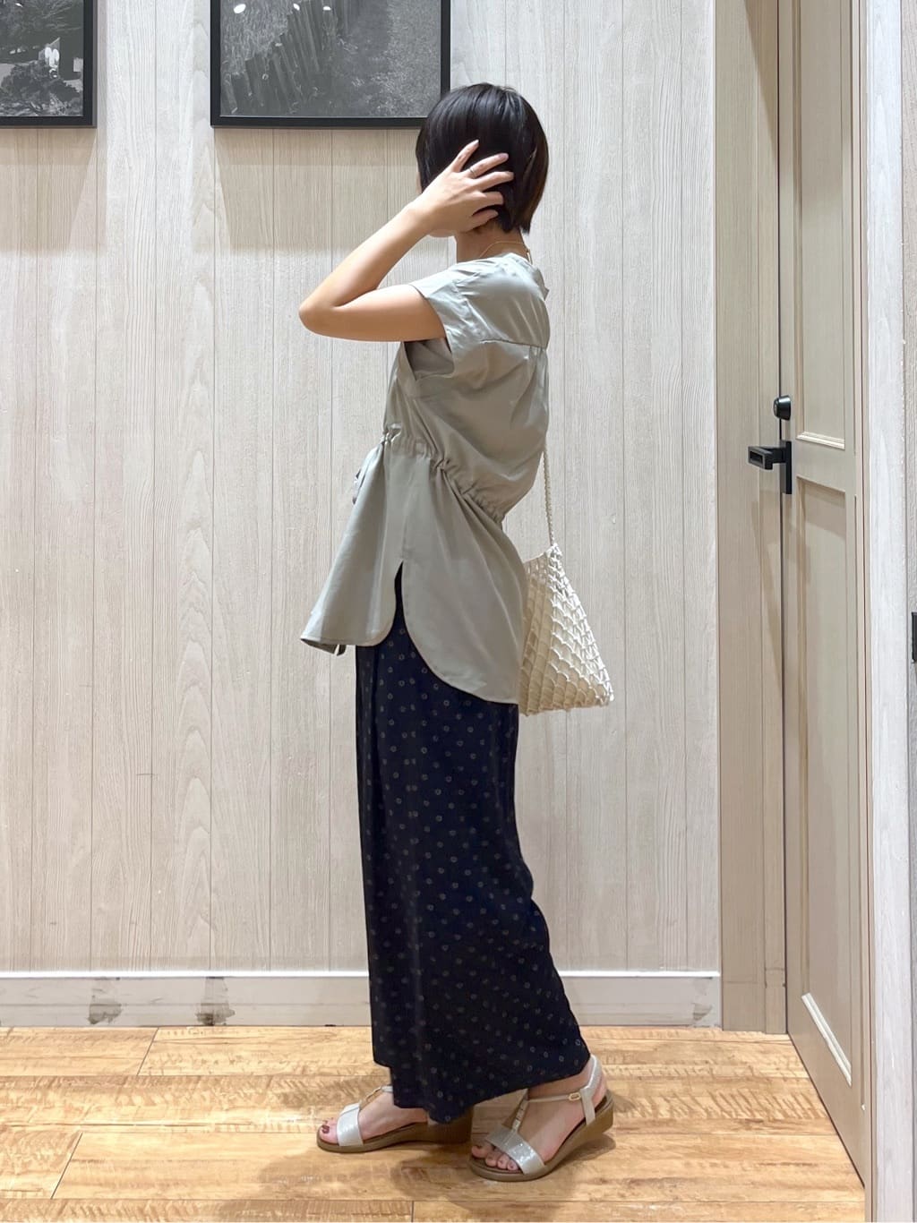 shirayuuuさんの「SHOO･LA･RUE｜【S-LL】シルエットが変えられる ウエストリボンブラウス」を使ったコーディネート