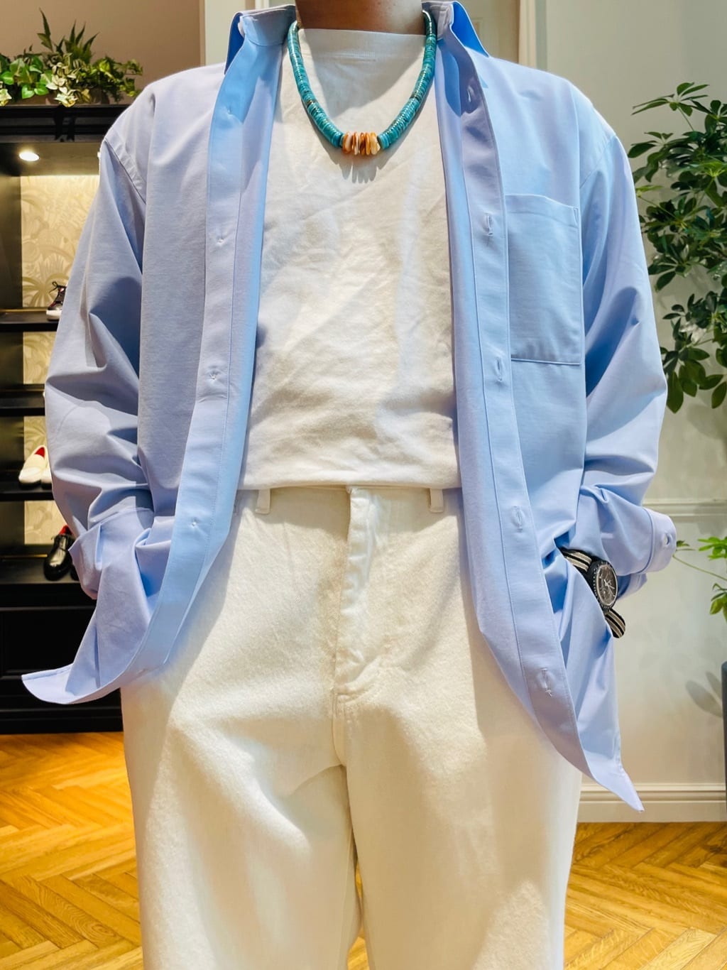 鶴田大士さんの「DRESSTERIOR｜◆46Gジャージー リラックスシャツ」を使ったコーディネート