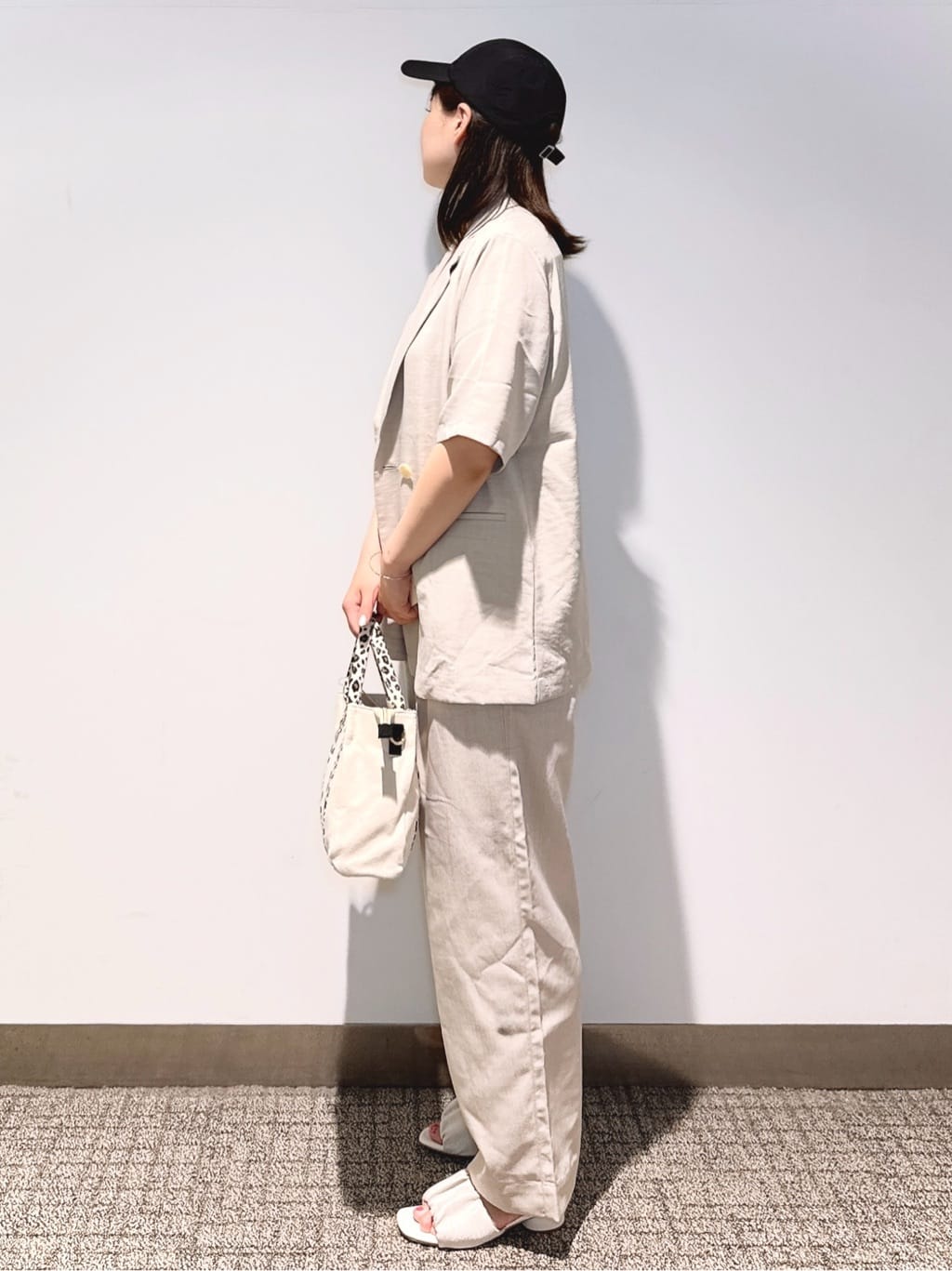 みーさんの「grove｜軽やかに羽織れて、きちんと見え ハーフスリーブテーラードジャケット」を使ったコーディネート