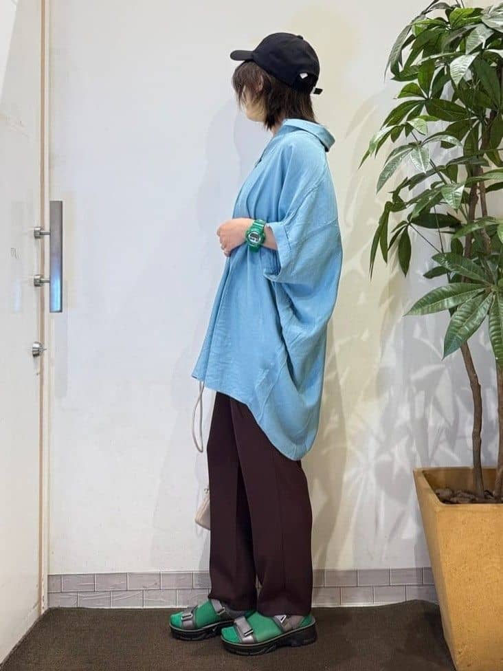 misakiさんの「SHOO･LA･RUE｜【ひんやり】すっきりきれいに体型カバー コクーンシルエットワンピース」を使ったコーディネート