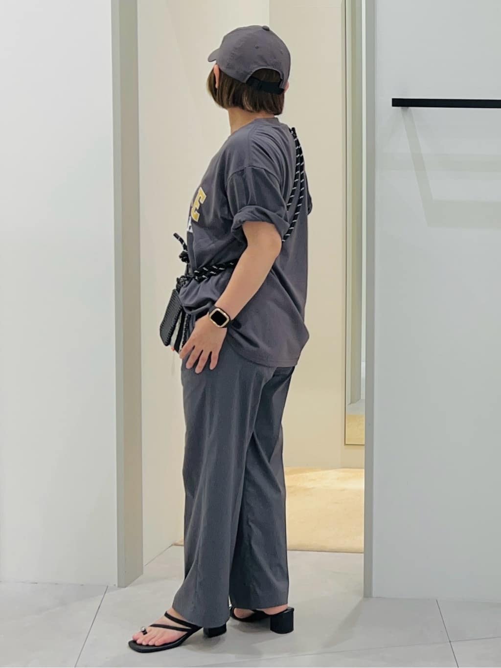 タナさんの「THE SHOP TK｜カレッジロゴ半袖Tシャツ /親子リンク/洗濯機OK」を使ったコーディネート