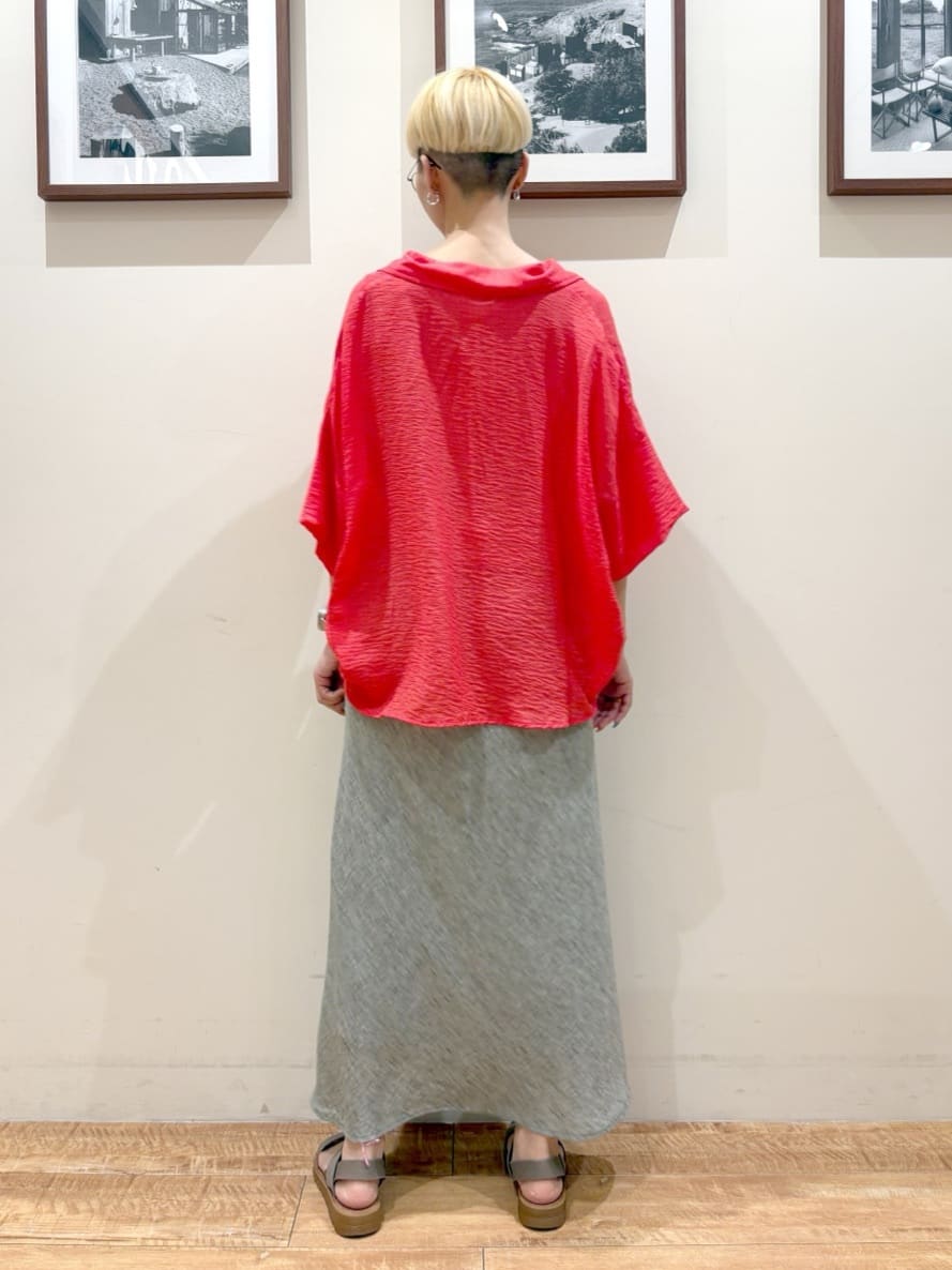 Ayumiさんの「SHOO･LA･RUE｜ゆるっと感がこなれ見え ワッシャーシアー半袖シャツ」を使ったコーディネート