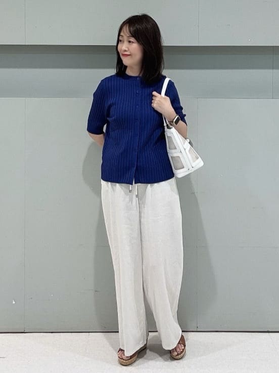 makiさんの「UNTITLED｜バイカラーメガネストラップ」を使ったコーディネート