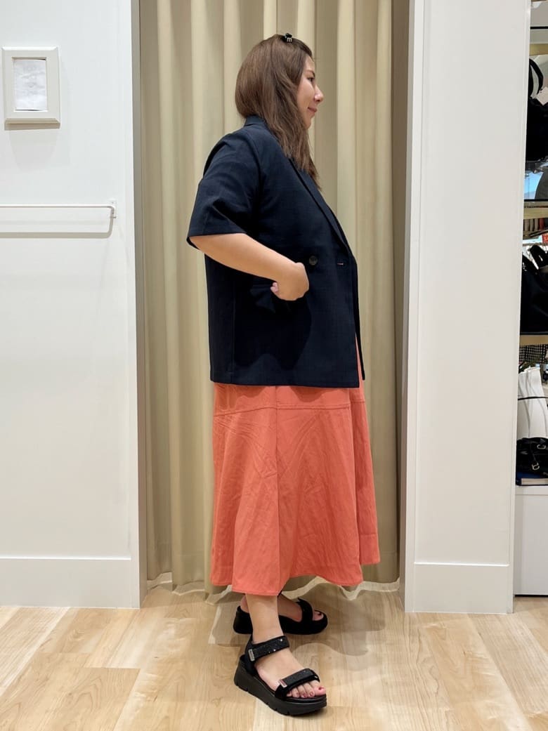 ゆうmamaさんの「grove｜軽やかに羽織れて、きちんと見え ハーフスリーブテーラードジャケット」を使ったコーディネート