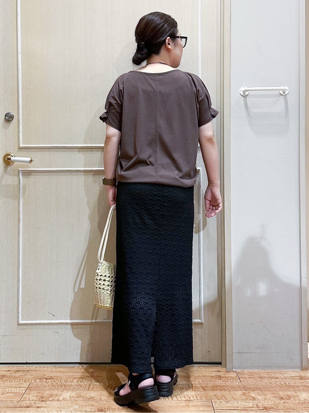 umeさんの「SHOO･LA･RUE｜【S-LL/UV/プチプラ】お袖タックで好印象 デザインTシャツ」を使ったコーディネート