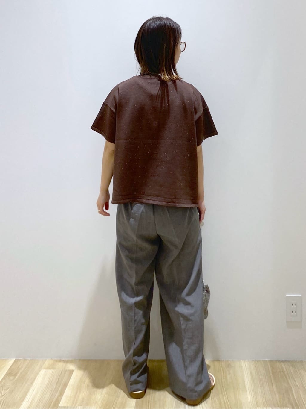 えりさんの「OPAQUE.CLIP｜スパンコールサマーニット【洗濯機洗い可／抗ピル】」を使ったコーディネート