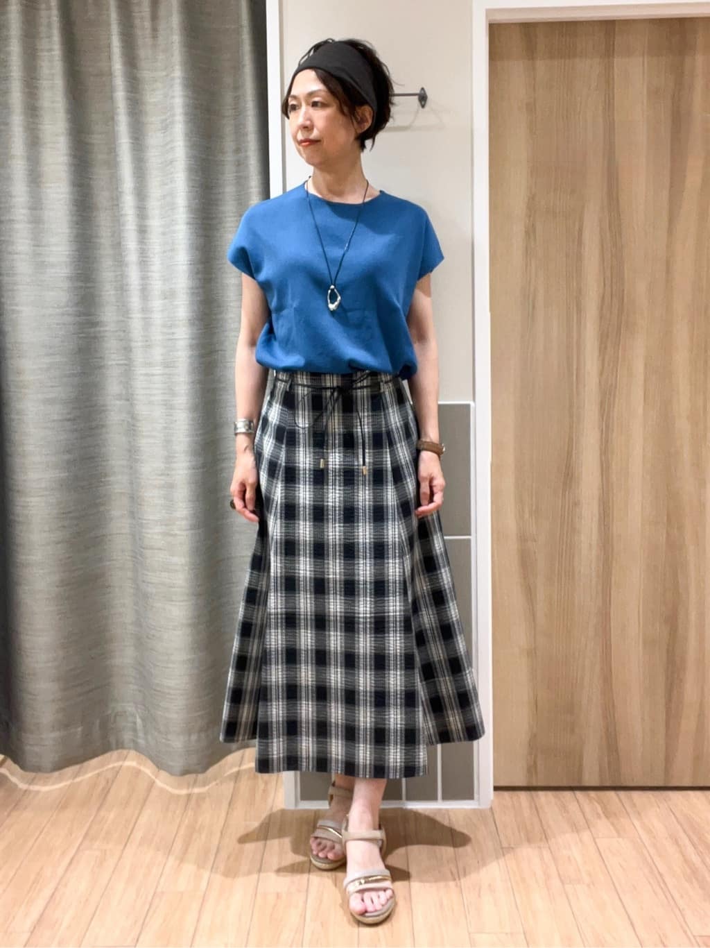 ヨッコさんの「grove｜軽やかに羽織れて、きちんと見え ハーフスリーブテーラードジャケット」を使ったコーディネート