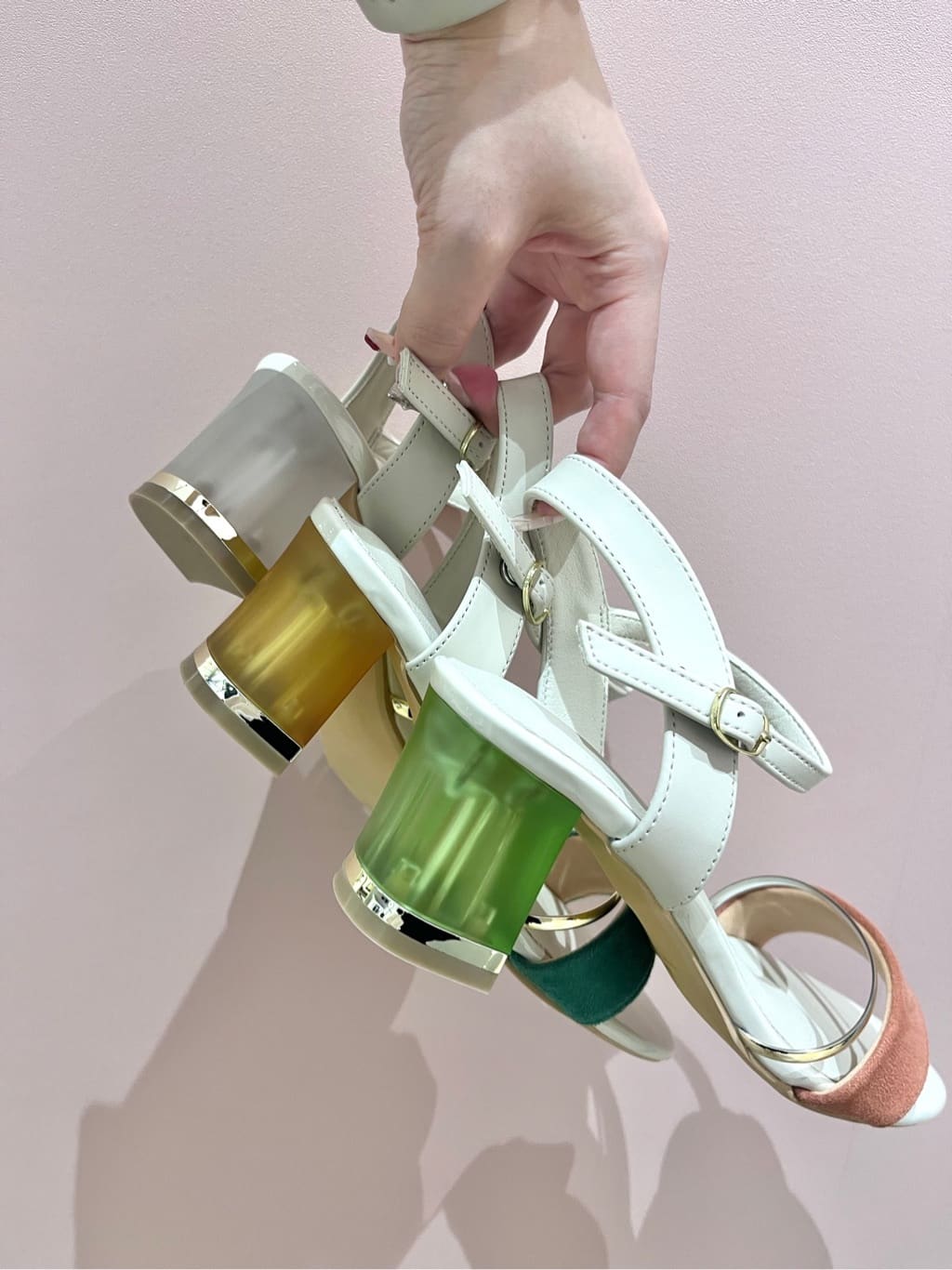 RISAさんの「ESPERANZA｜カラーヒールサンダル」を使ったコーディネート
