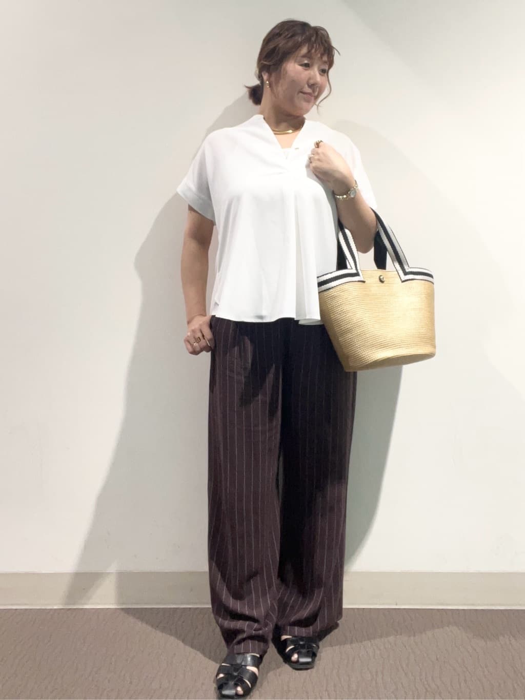 のん.Yさんの「OPAQUE.CLIP｜《7色展開／SS-LLサイズ》ストレッチスキッパーブラウス／セットアップ対応【洗濯機洗い可／防シワ】」を使ったコーディネート