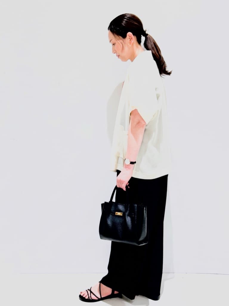 NAOさんの「OPAQUE.CLIP｜◆フォトプリントTシャツ【洗濯機洗い可】」を使ったコーディネート