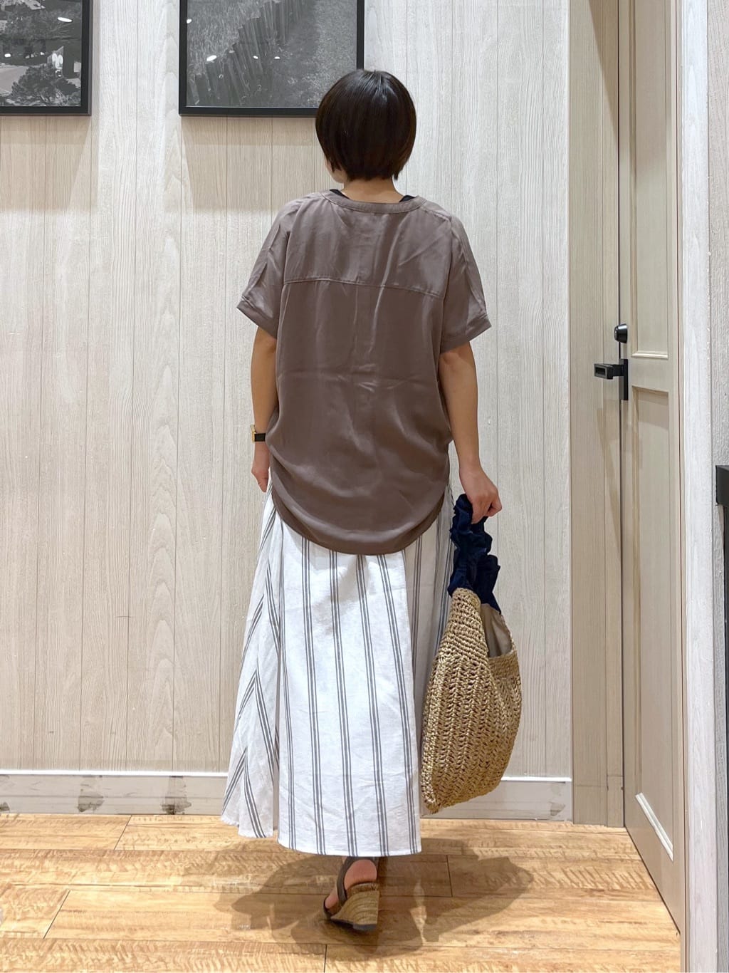 shirayuuuさんの「SHOO･LA･RUE｜【洗える/プチプラ】大人の抜け感をプラスする バンドカラーシャツ」を使ったコーディネート