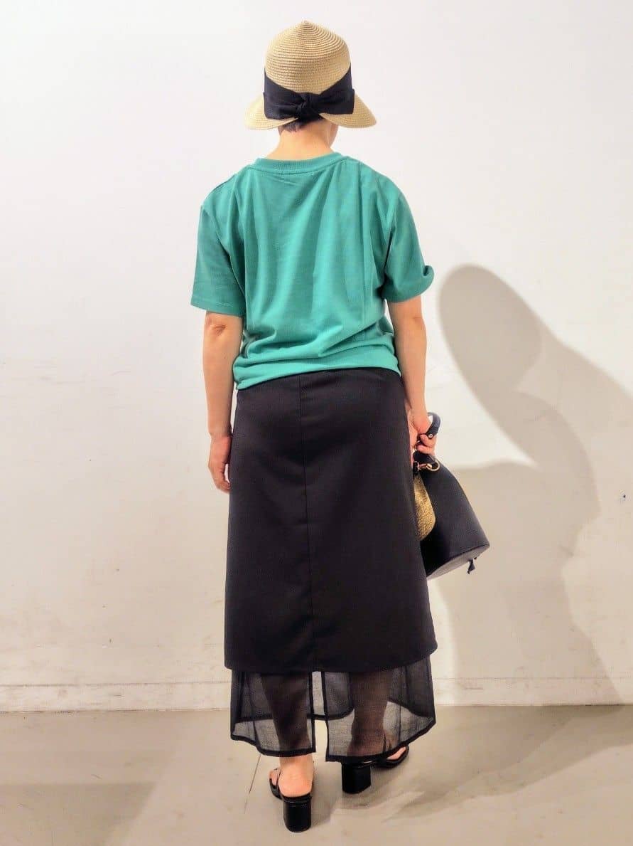 kodamaさんの「THE SHOP TK｜カレッジ＆フォトプリントTシャツ【洗濯機OK】」を使ったコーディネート