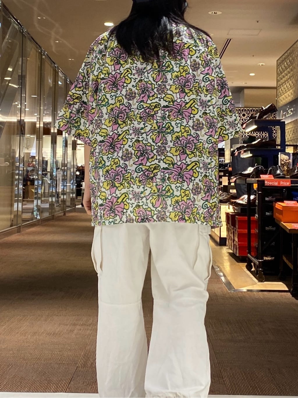 RICOさんの「TAKEO KIKUCHI｜【抗菌防臭／5サイズ展開】ハイゲージポンチ Tシャツ」を使ったコーディネート