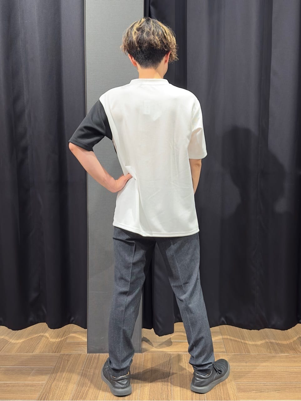 tomoyaさんの「THE SHOP TK｜ツイルブロッキング 半袖Tシャツ 洗濯機OK」を使ったコーディネート