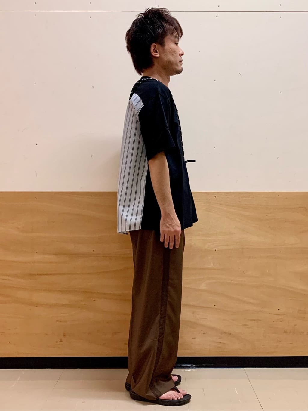 MATUさんの「THE SHOP TK｜エシカルブロード切替Tシャツ 洗濯機OK」を使ったコーディネート