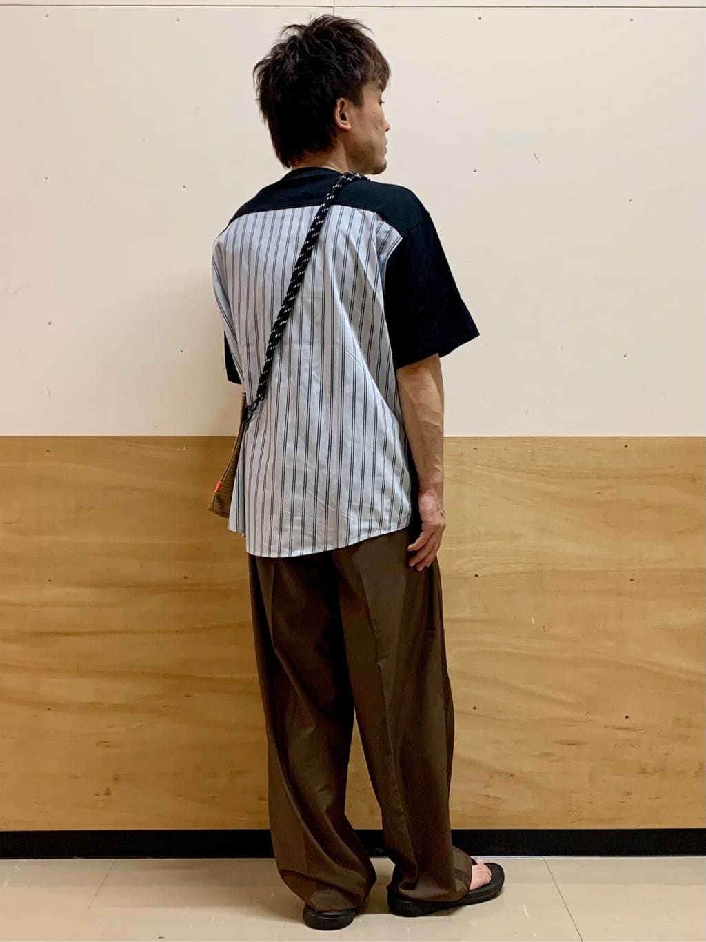 MATUさんの「THE SHOP TK｜エシカルブロード切替Tシャツ 洗濯機OK」を使ったコーディネート