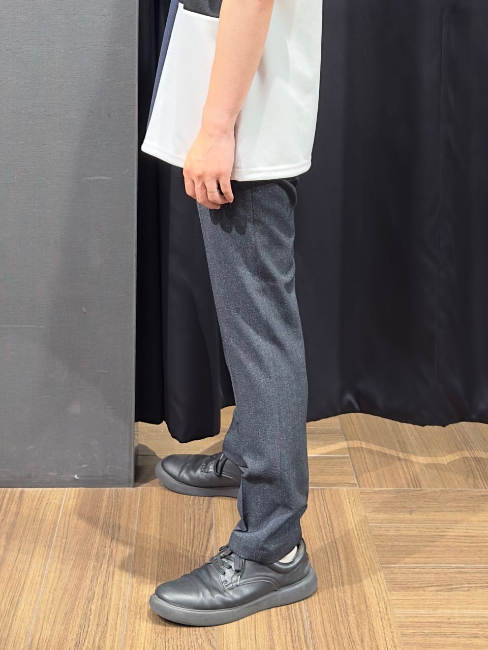 tomoyaさんの「THE SHOP TK｜ツイルブロッキング 半袖Tシャツ 洗濯機OK」を使ったコーディネート