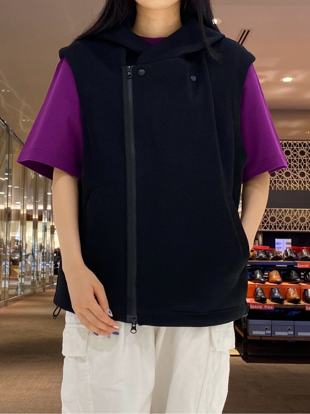 RICOさんの「TAKEO KIKUCHI｜【抗菌防臭／5サイズ展開】ハイゲージポンチ Tシャツ」を使ったコーディネート