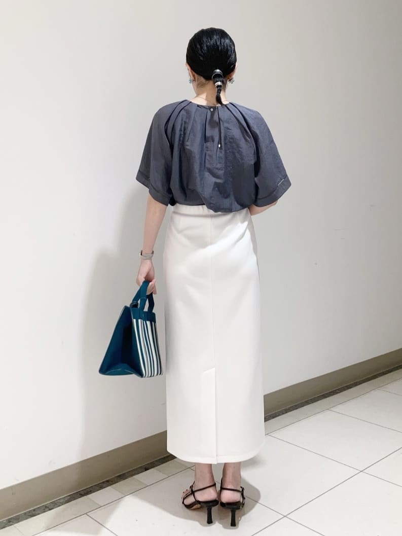 環さんの「UNTITLED｜【後ろウエストゴム/ストレッチ性/オンオフ】ジャージナロースカート」を使ったコーディネート